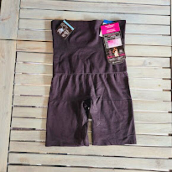 Seamless High-Waist Thigh Slimmer - XL - Picture 2 of 5